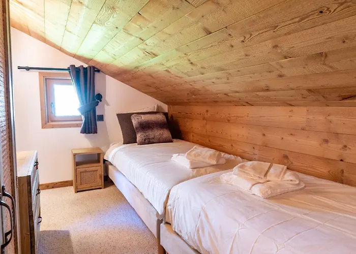 Cozy 3br 6p With Balcony -