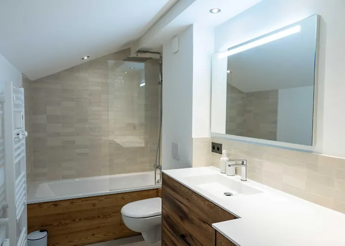 Cozy 3br 6p With Balcony - *