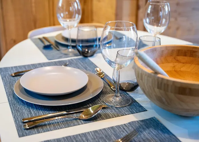 Cozy 3br 6p With Balcony - *